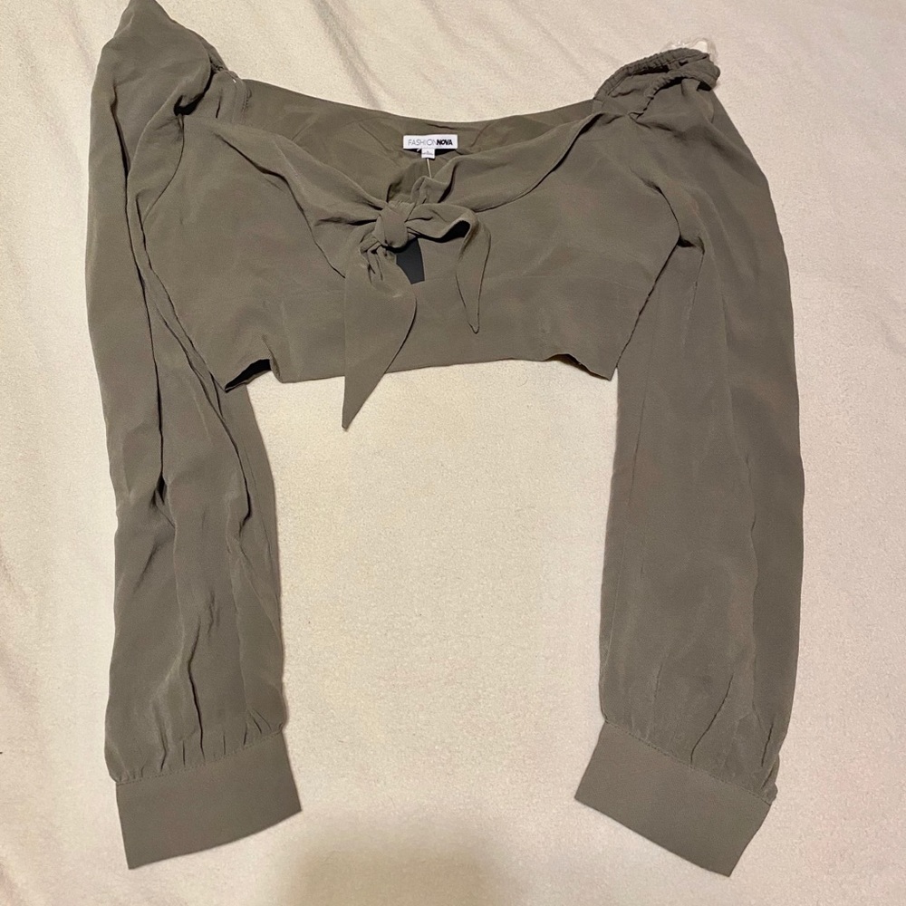 Olive Green tie-up top 💚